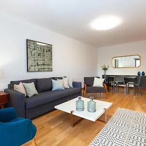 apartamento-lisboa-sete-rios.hotels-lisbon-portugal.com/