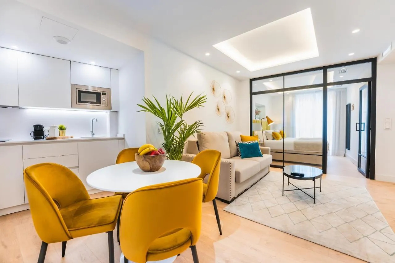 Appartement Debambu Suites Málaga Spanje