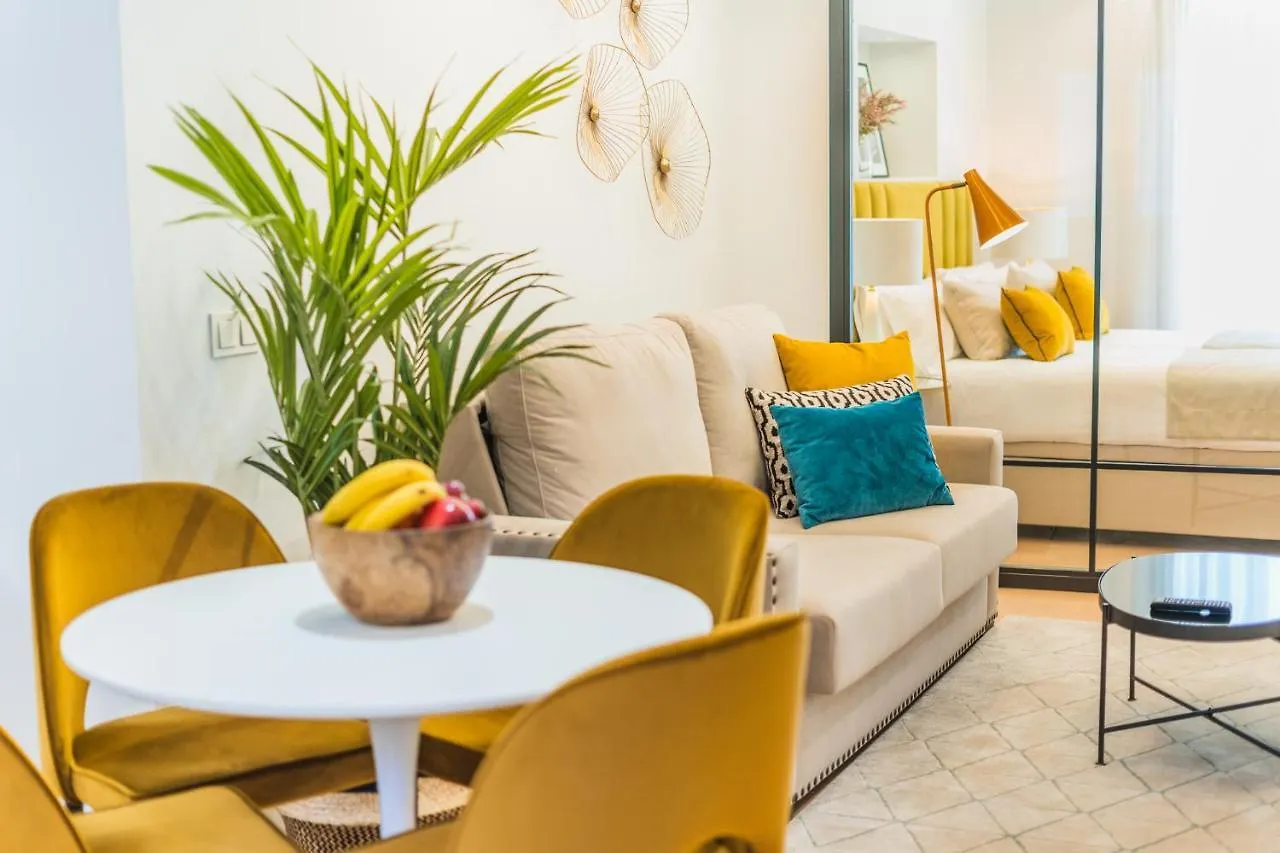 Debambu Suites Malaga Apartment
