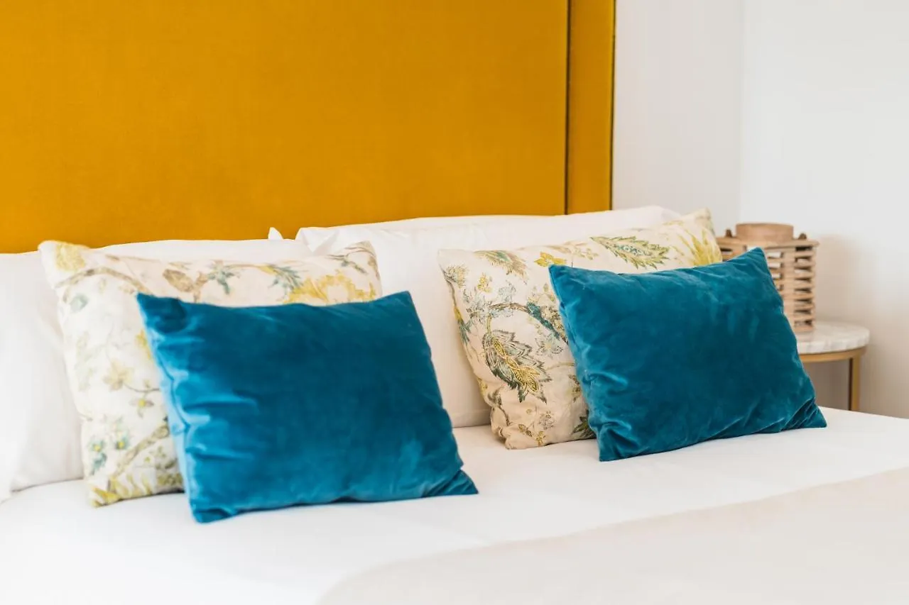 Debambu Suites Malaga Apartment